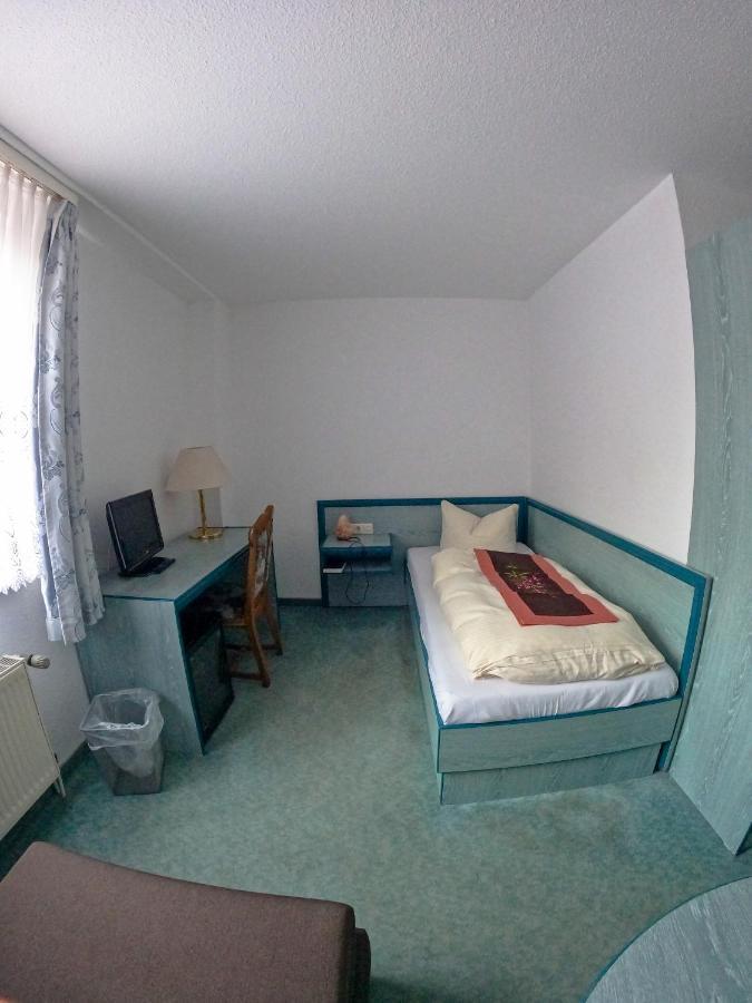 Hotel Diana Schonwalde-Glien Zewnętrze zdjęcie